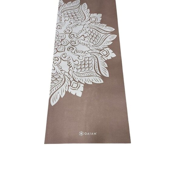 Gaiam Floral Yoga Mat Perennial 68" L x 24" W x 4mm Light Purple - Picture 2 of 4